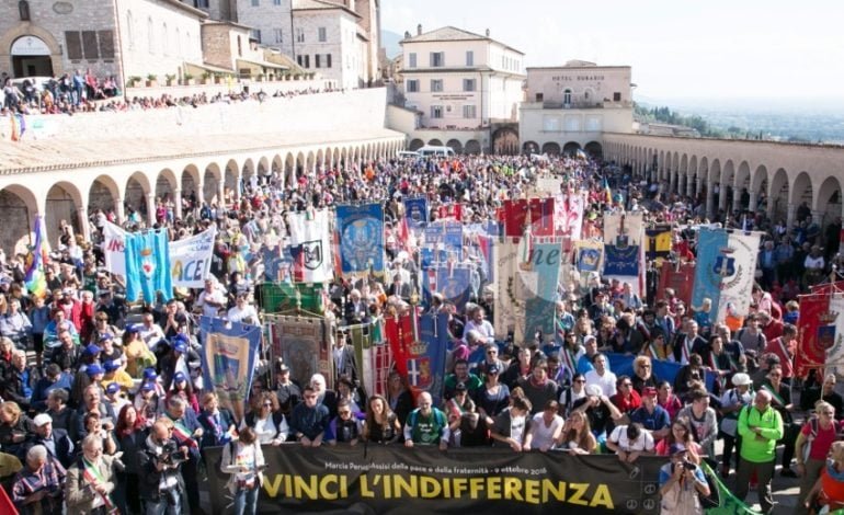 Grande successo per la Marcia della Pace Perugia Assisi 2016 contro l’indifferenza