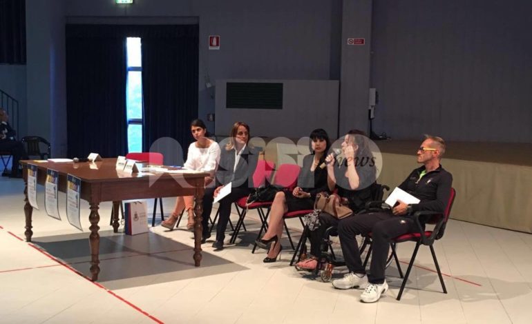 Scuola Istituzioni Società: Leonardo Cenci e Laura Rampini testimonial nelle scuole di Assisi