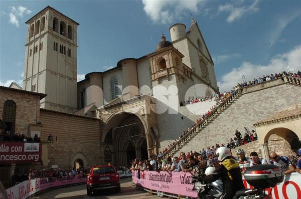 Giro d’Italia 2017, tappe: percorso in Umbria tra Foligno, Bevagna e Montefalco
