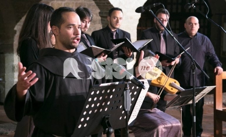 Frate Alessandro canta nella Basilica Superiore di Assisi: ingresso gratuito