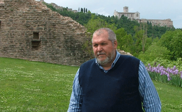 Antonio Lunghi: “La divisione in guelfi e ghibellini non fa bene ad Assisi”