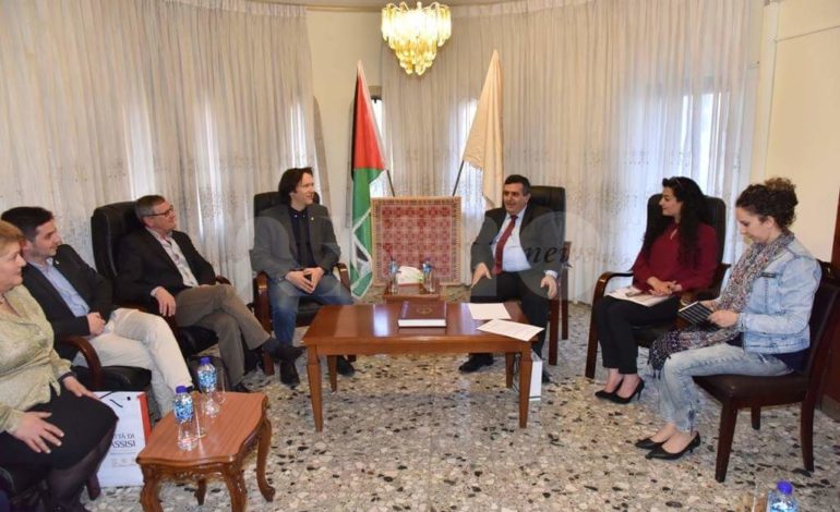 Cammini, Santiago e Masar Ibrahim Al Khalil firmano accordo di collaborazione