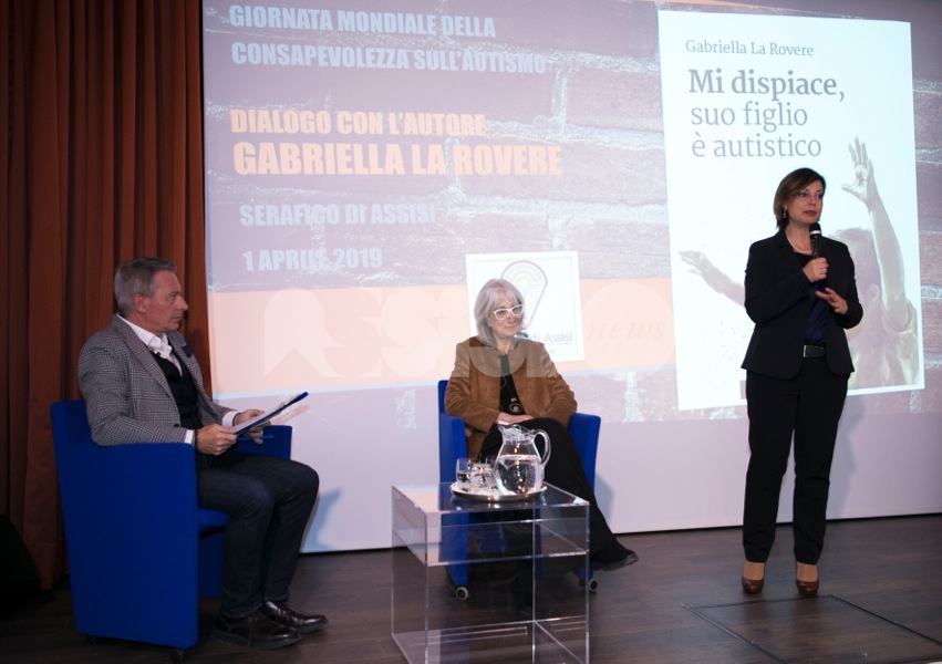 Gabriella La Rovere presenta il suo libro al Serafico di Assisi (foto)
