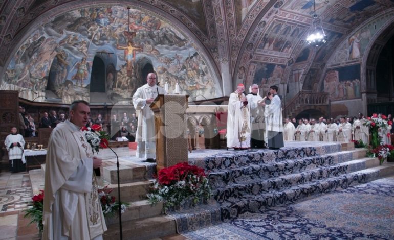 Messe di Natale ad Assisi, grande partecipazione a San Francesco e San Rufino