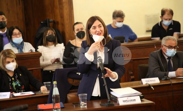 Donatella Casciarri presidente del consiglio: partiti battono civismo (FOTO)