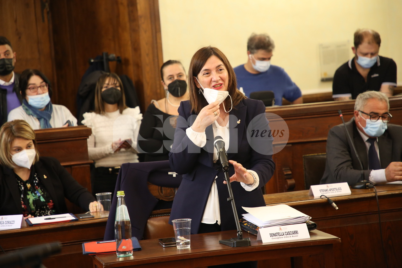 Donatella Casciarri presidente del consiglio: partiti battono civismo (FOTO)