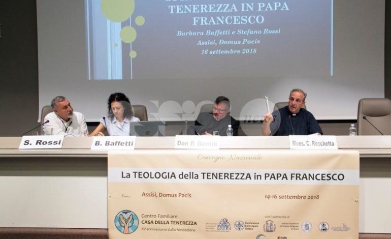 Teologia della Tenerezza in Papa Francesco, da Assisi la proposta di un anno giubilare tematico