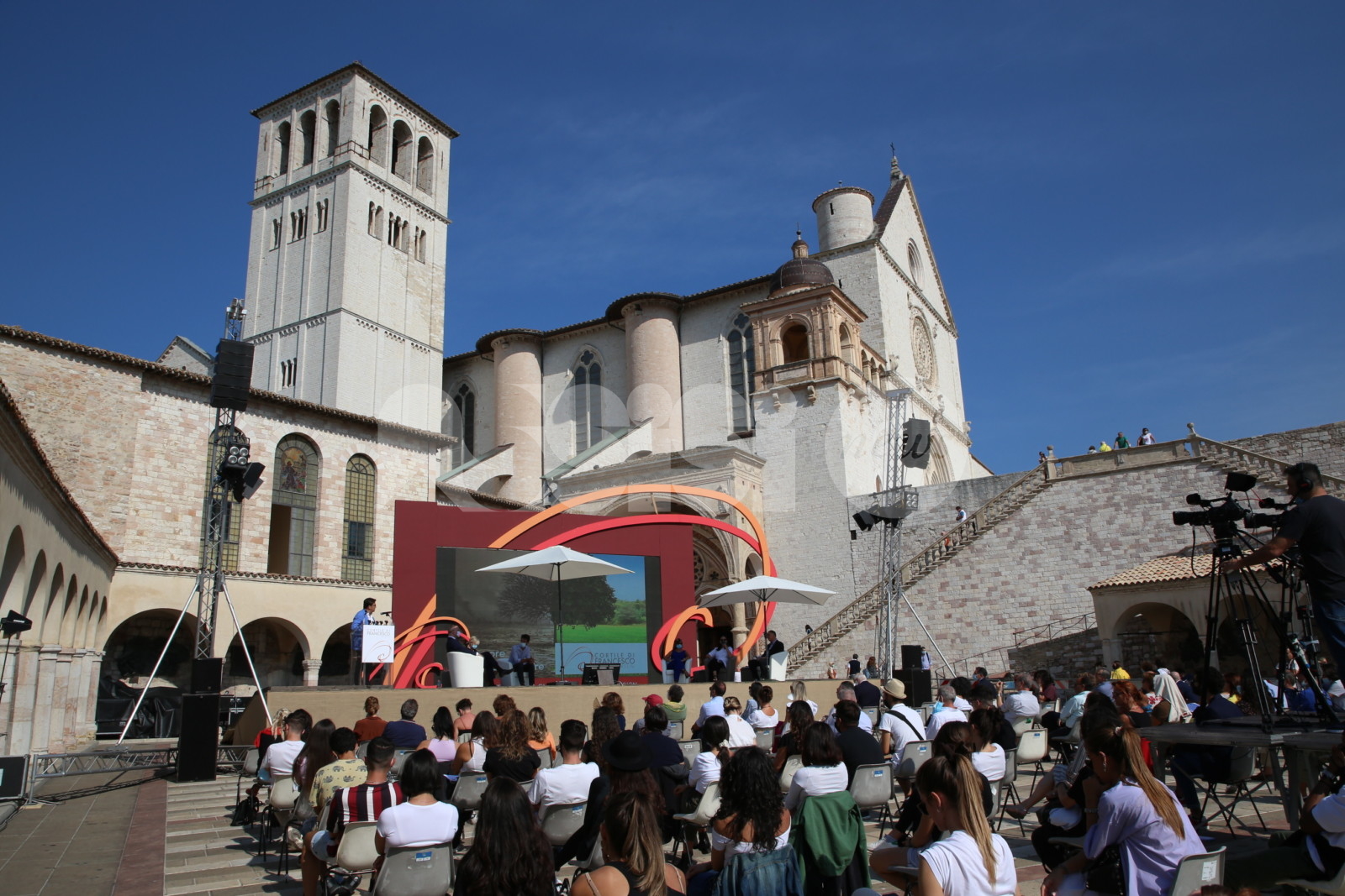 Cortile di Francesco 2022, ad Assisi due giorni di incontri sul tema “Eterno e il tempo presente”
