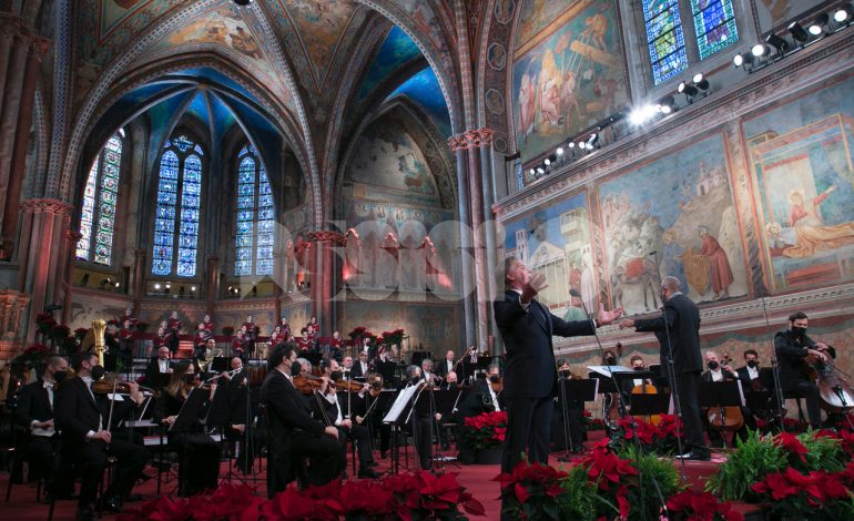 Concerto di Natale 2021 da Assisi, messa in onda il 25 dicembre su Rai 1 (foto)