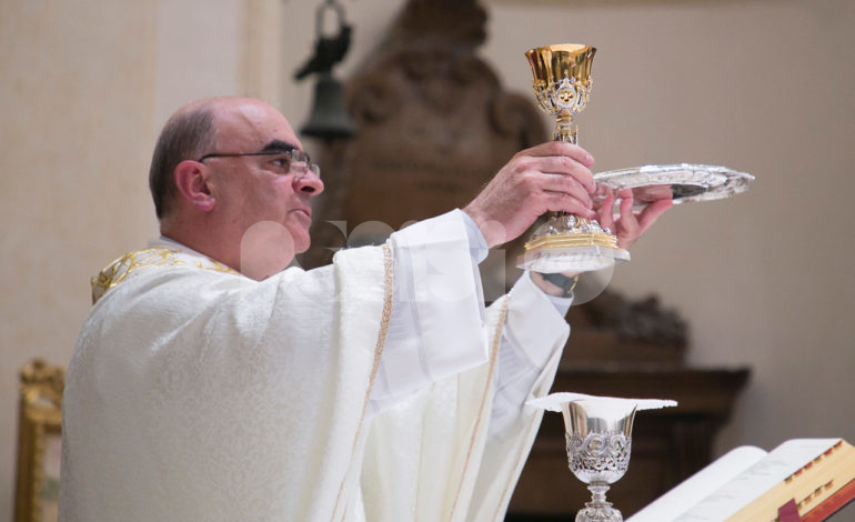 Don Cesare Provenzi, 25 anni di sacerdozio: festa grande ad Assisi (foto)