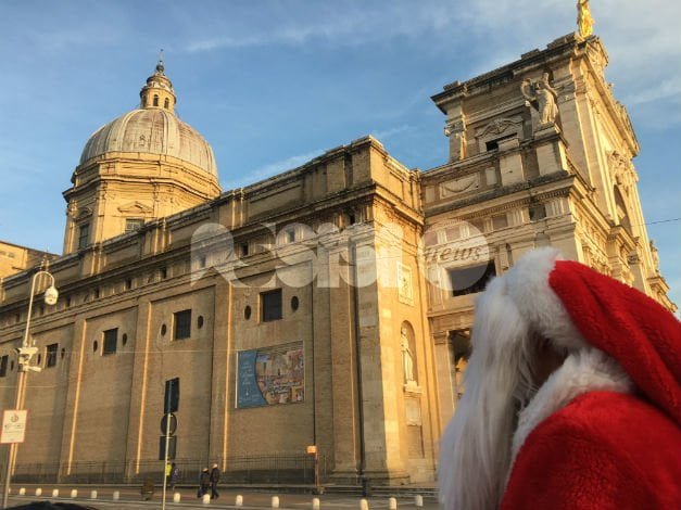 Babbo Natale in Piazza a Santa Maria degli Angeli: le foto
