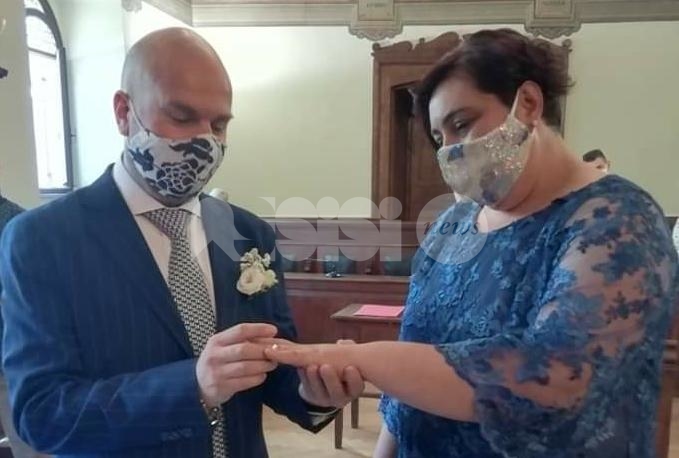 Matrimoni, Assisi riparte: in Comune ‘sì’ per Lorenzo e Donatella