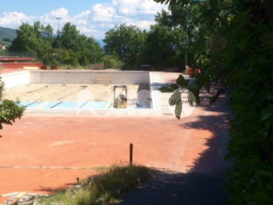 Piscina comunale ad Assisi, il progetto c’è: la giunta cerca 4 milioni di euro
