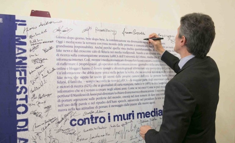 Carta di Assisi, anche il sottosegretario Martella contro i muri mediatici
