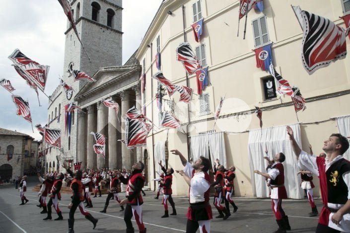 Ad Assisi l’assemblea annuale dei soci della Lega Italiana Sbandieratori