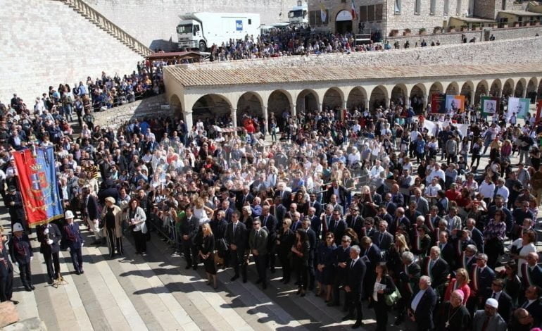 San Francesco 2018, troppa ressa: metà delle istituzioni umbre fuori dalle chiese