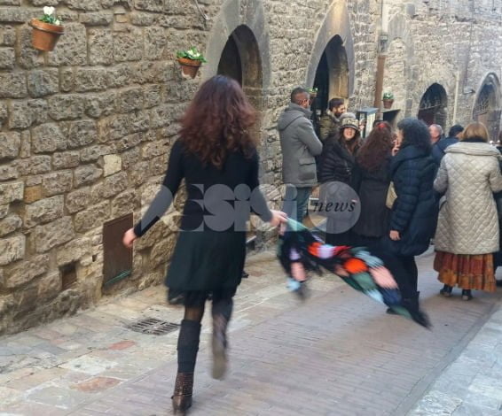 Carnevale Pizzicato 2017, successo ad Assisi per l’evento con i Kumpagnissi