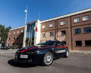 Controllo straordinario del territorio, automobilisti nei guai: Carabinieri sequestrano auto e droga