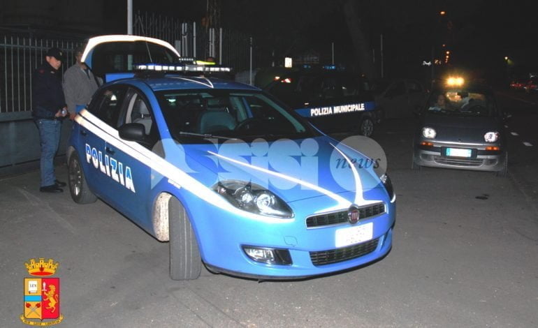 Controlli straordinari della Polizia di Assisi: identificate 347 persone e 250 veicoli
