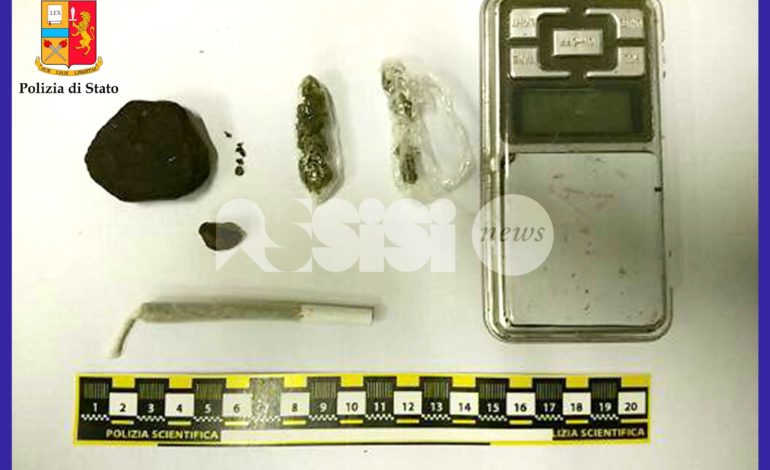 Minore pizzicato dalla Polizia di Assisi con 20 grammi di droga: arrestato