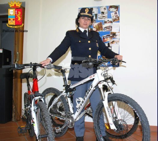 Ricettazione di bici rubate, 5 persone denunciate dalla Polizia di Stato di Assisi