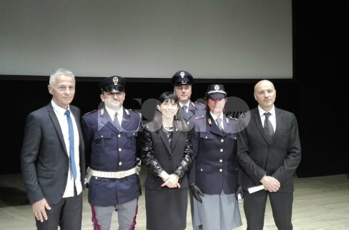 165° Anniversario della Fondazione della Polizia di Stato, le congratulazioni del Comune di Assisi ai premiati