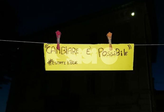 Ad Assisi i cartelli di Libera grazie ai ragazzi del campus di E!state Liberi