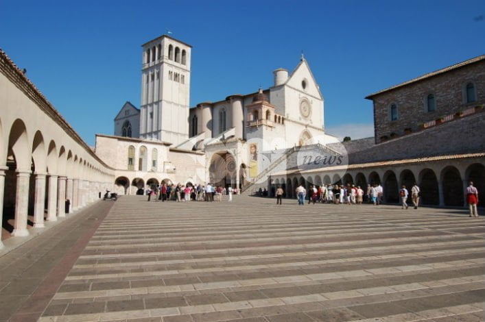 Cortile di Francesco 2017, gli ospiti: ad Assisi Isgrò, Cacciari e Prodi