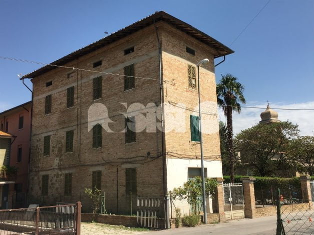 Lega Nord Assisi: “Sappiamo qual è la Caserma di Petrignano, ed è vuota”