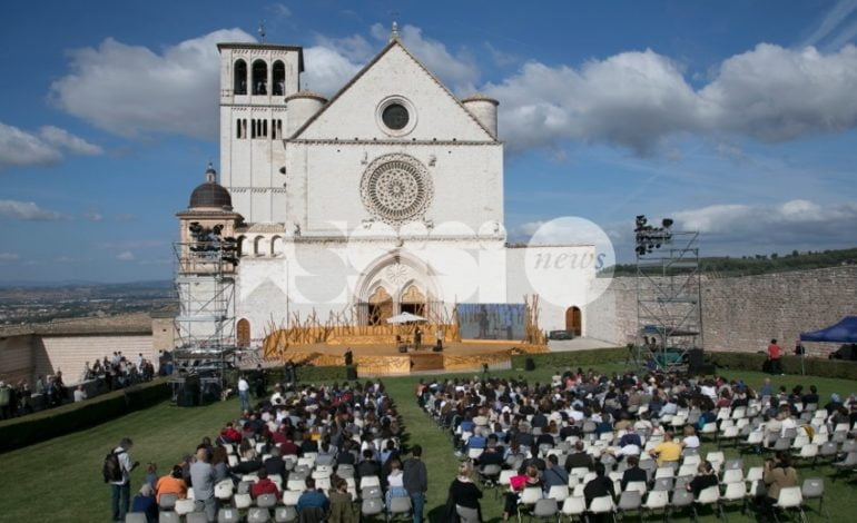 Al Cortile di Francesco 2017 ad Assisi si parla di clima, pianeta e uragani