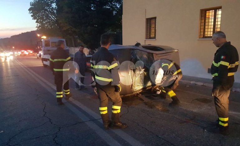 Incidente stradale ad Assisi: auto si ribalta, illeso il conducente