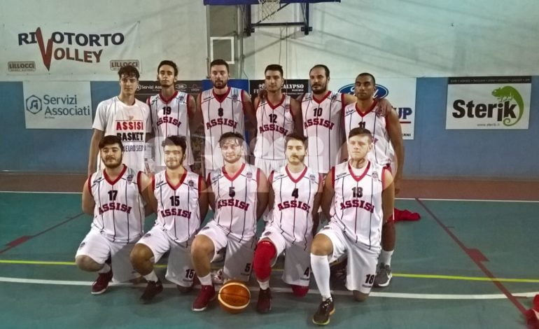 Basket Assisi, debutto in casa con vittoria: battuta Spello 68-44