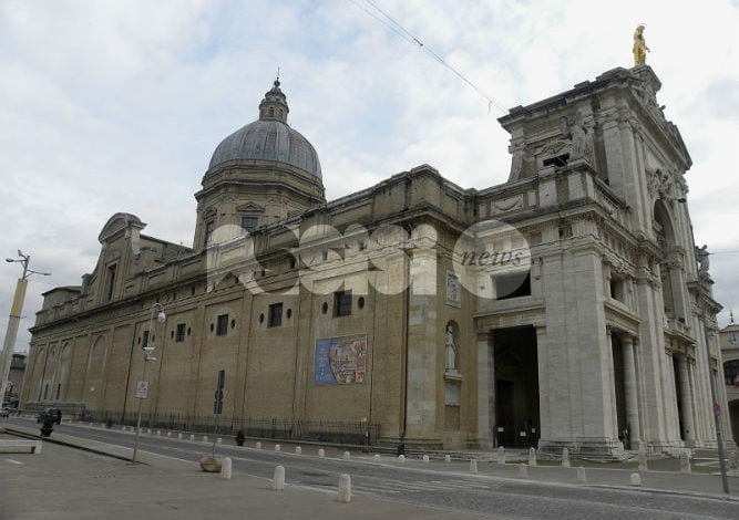Antonio Lunghi: “Piazza di Santa Maria degli Angeli, si trovi una soluzione seria”
