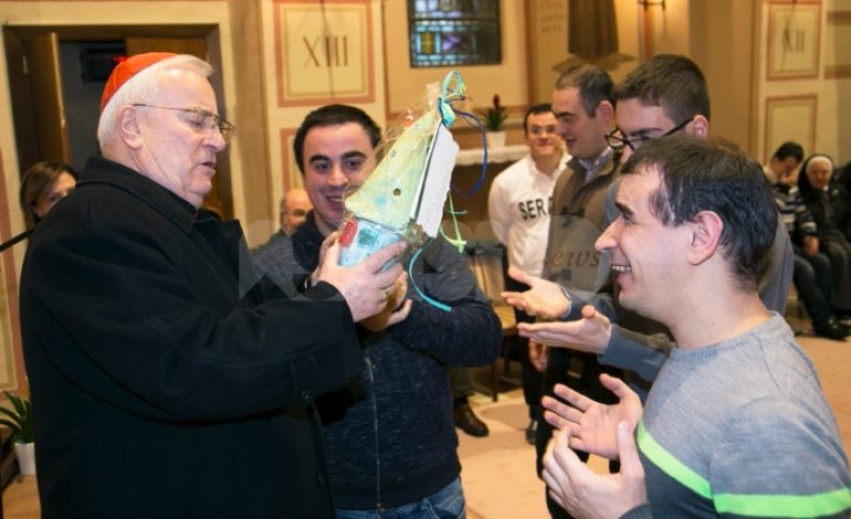 Il Cardinale Gualtiero Bassetti in visita al Serafico di Assisi: le foto