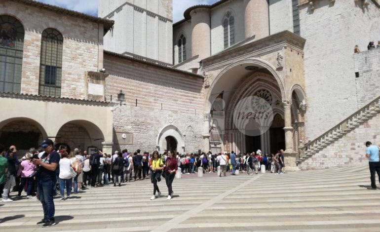 Le piazze delle Basiliche di Assisi e Santa Maria degli Angeli tornano “aperte”