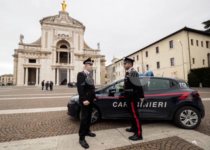 Giro di vite contro gli abusivi: denunce e multe dei carabinieri