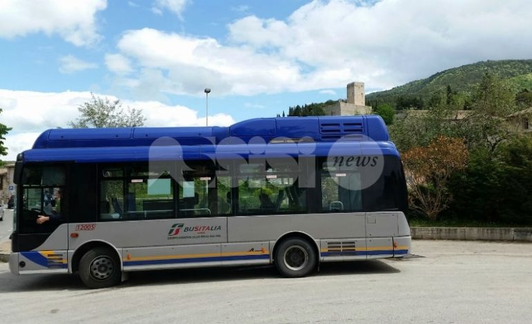 La navetta elettrica ad Assisi diventa gratuita per turisti e cittadini