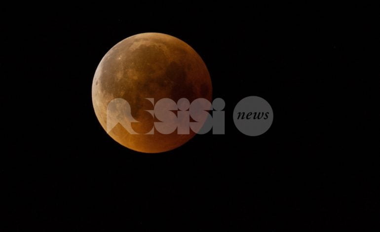 Eclissi lunare 2018 ‘sold out’ all’Osservatorio Astronomico di Porziano (Assisi)