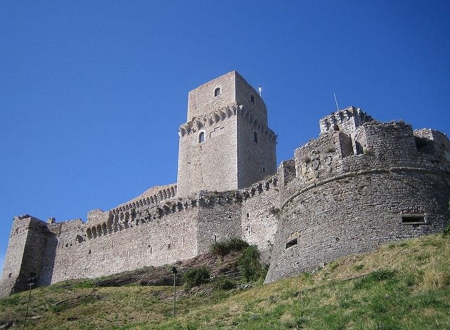 Il 14 luglio Atmosfere di vita medievale alla Rocca Maggiore di Assisi