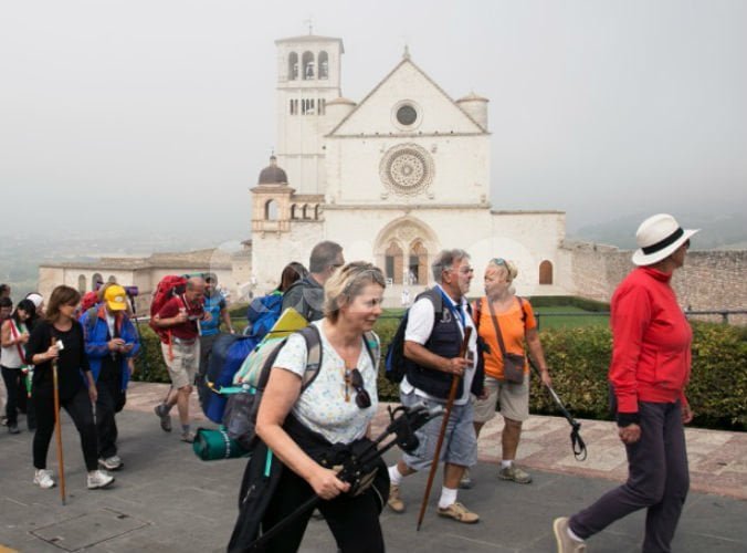 Presentato il Sentiero di Francesco 2018: torna il pellegrinaggio Assisi-Gubbio