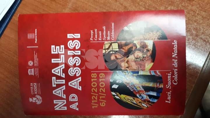 La brochure di Natale nel mirino del M5S Assisi: “Perché fa pubblicità al cenone della Pro loco?”