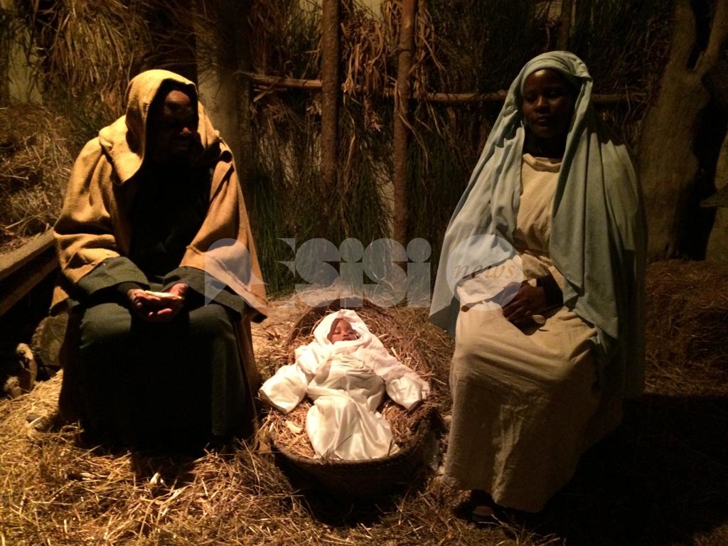 Al presepe vivente di Armenzano 2018 la Sacra Famiglia è africana (foto)