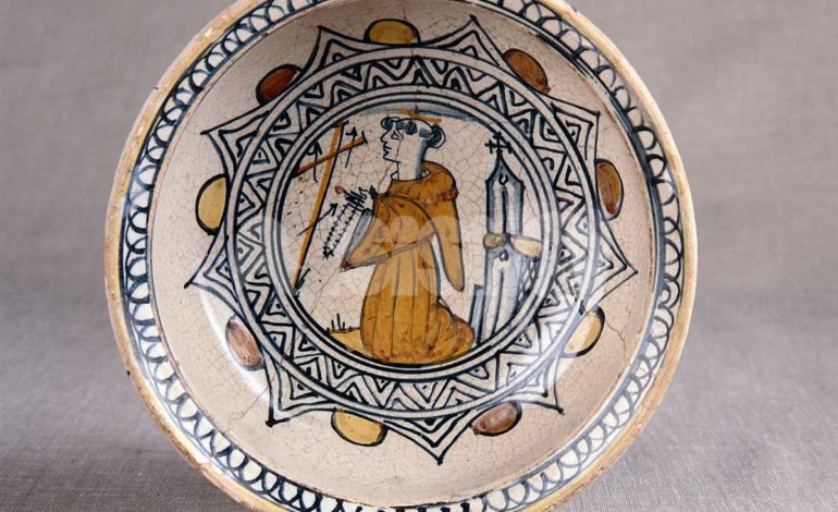 Ad Assisi la Mostra Maiolica Lustri oro e rubino della ceramica dal Rinascimento ad oggi
