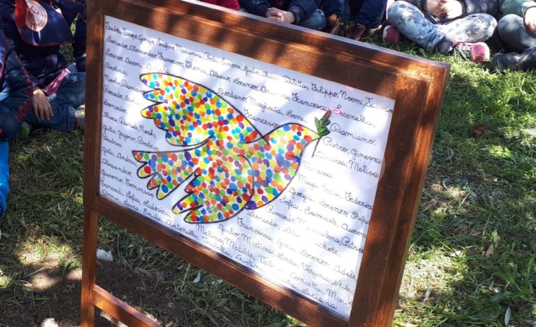 La scuola d’infanzia Rinascita visita il Giardino degli ulivi della pace