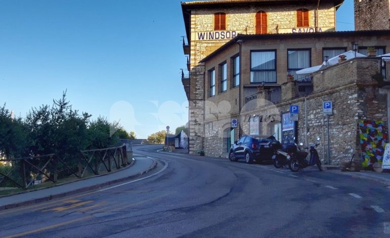 E-bike sharing in arrivo ad Assisi? È già polemica per il taglio parcheggi