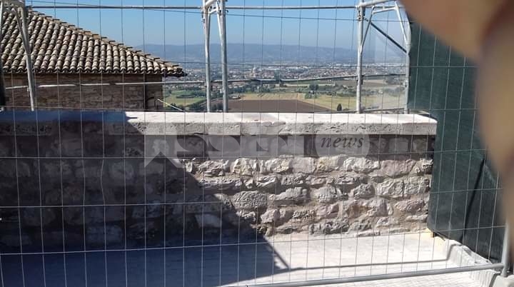 Muro a San Francesco, l’intervento di Lunghi: “Non si può gridare sempre allo scandalo”