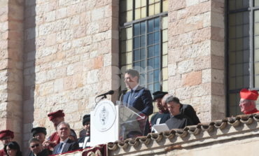 Giuseppe Conte ad Assisi: "Ricostruzione avanti senza indugi" (foto+video)