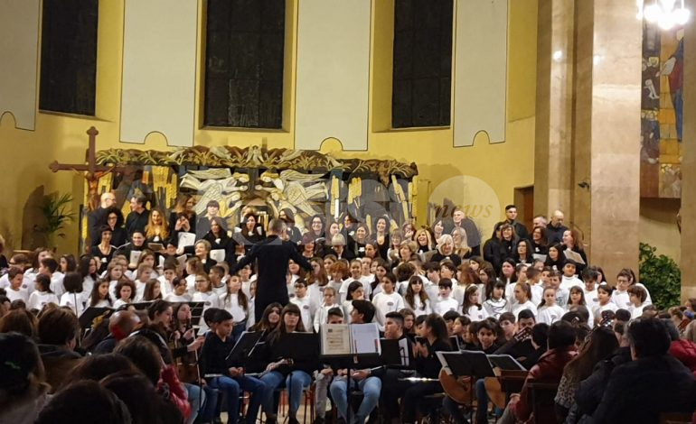 A Bastia il concerto di Natale 2019 all’Istituto Comprensivo Assisi 3 (foto)
