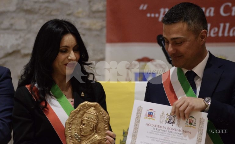 Premio Bonifacio VIII 2020 alla Città di Assisi: lo ha ritirato il sindaco Proietti