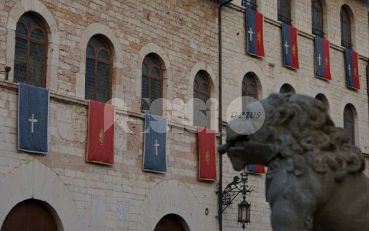 Uffici comunali di Assisi e Santa Maria riaperti da domani: le regole